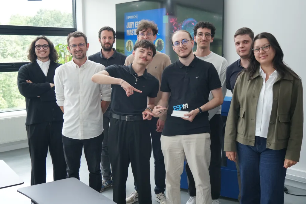 Aurora Home remporte le coup de cœur du public Équipe Aurora Home récompensée par le public lors de l'ESP Day à Epitech Rennes