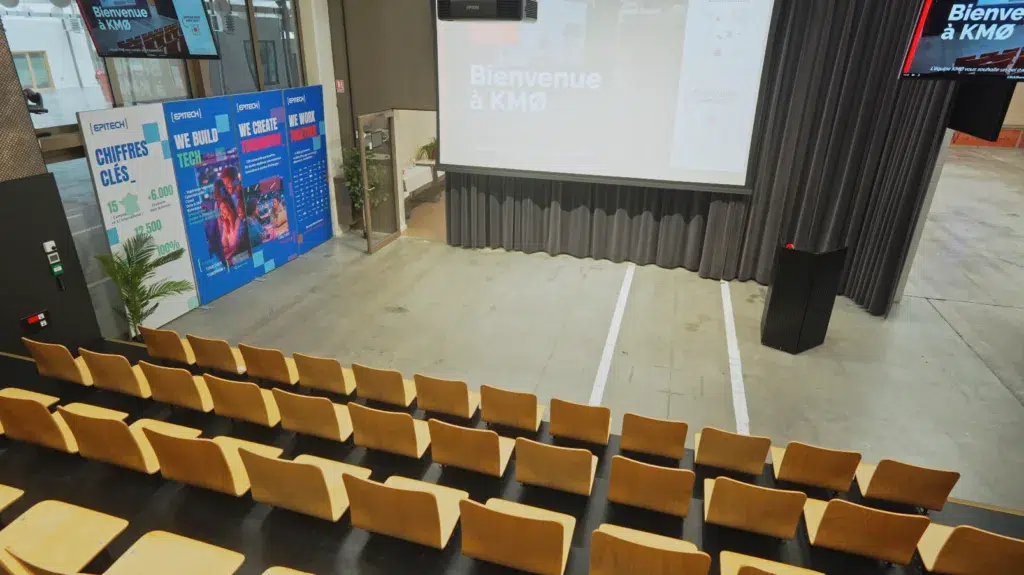 Amphi Campus de Mulhouse Epitech école d'informatique