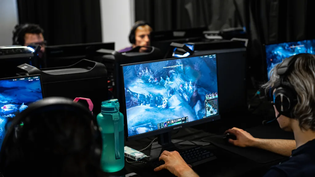 LEAGUE OF LEGENDS compétition esport strasbourg 