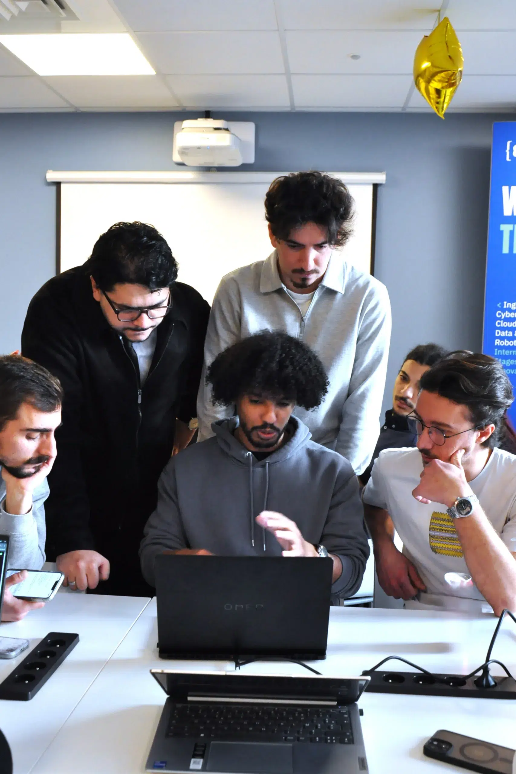 Groupe d'étudiants en informatique à Epitech Marseille
