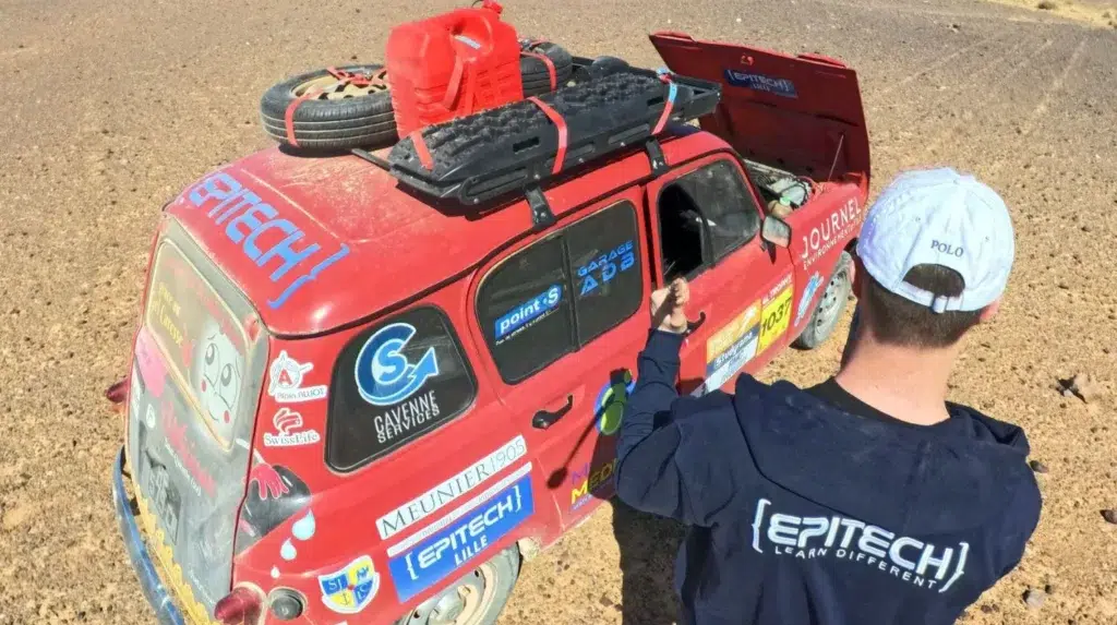 Interview&nbsp;: le défi 4L Trophy de Julien, une expérience au cœur de la pédagogie Epitech