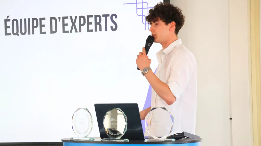 Étudiant du PGE d'Epitech Nantes en présentation de fin d'année
