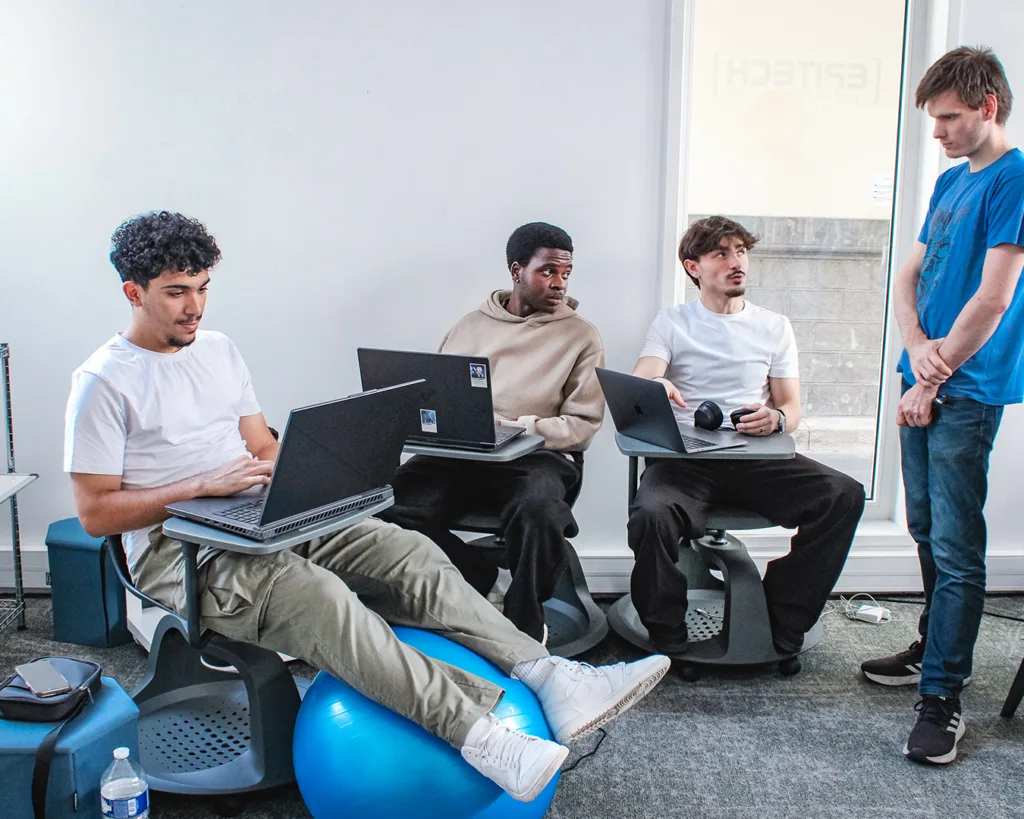 Groupe-étudiants-epitech-lille-pédagogie-par-projet