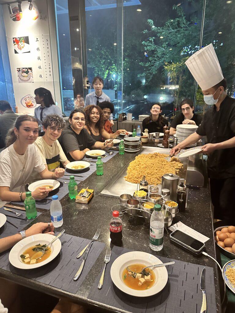 Epitech en Learning Expedition en Chine, diner typique dans un restaurant chinois