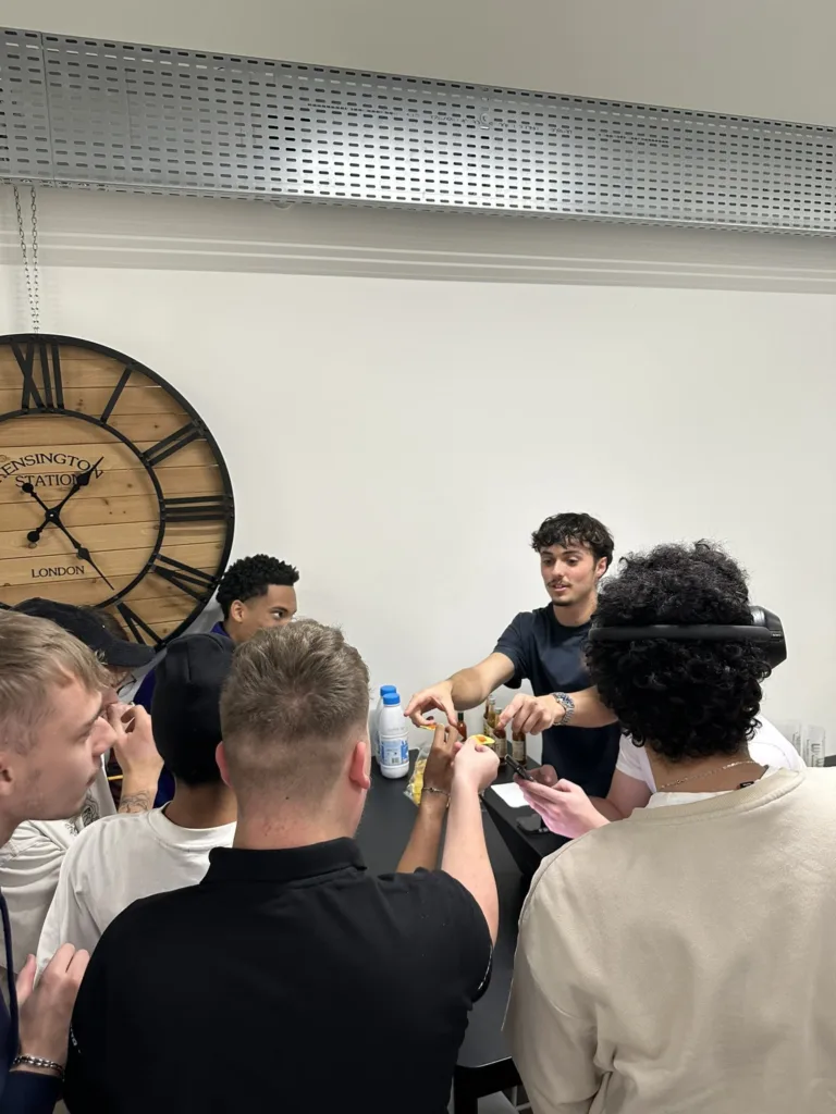 des étudiant pendant le Movember à Epitech Mulhouse