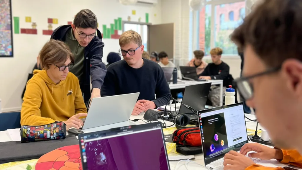 campus de Mulhouse Epitech école d'informatique conférence piscine