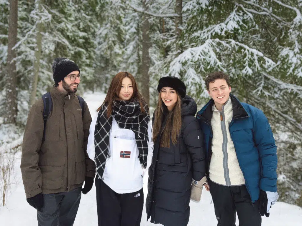 Photo avec plusieurs personnes pour Caroline élève Epitech Nice école informatique en 4ème année en Suède