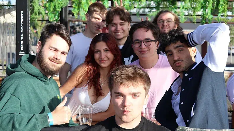 Bourse Amazon Future Engineer : « Ne laissez pas les autres influer sur vos envies ! » / Le portrait d'Anna, étudiante à Epitech