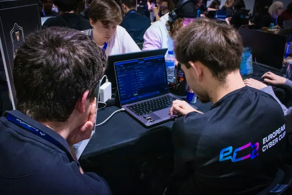 L'équipe est coachée par le référent national Epitech en cybersécurité