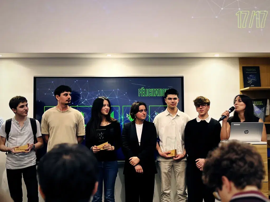 Pitch des étudiants d'Epitech école d'informatique à Paris Code Breakers 2026