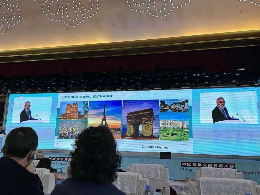 conférence en chine LE Epitech