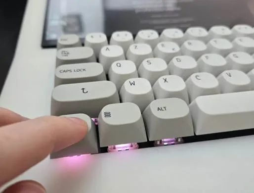 Innovation tech au Québec: un cyberdeck imaginé par un étudiant Epitech