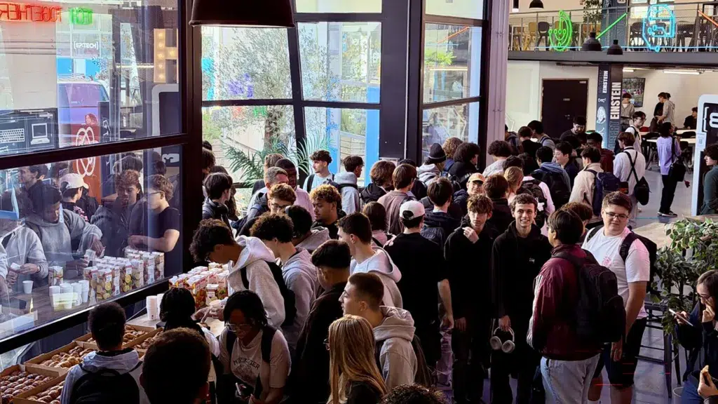 Rentrée sur le campus de Paris&nbsp;: du WEI à La Piscine, les premiers pas d’une promotion qui apprend déjà à grandir ensemble