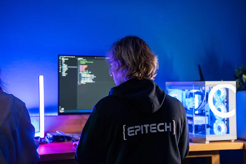 A l'heure de l'IA, de la cybersécurité, du Cloud et des autres évolutions de l'informatique, du digital et du numérique, Epitech vous propose de découvrir les secteurs tech qui recrutent en 2026.